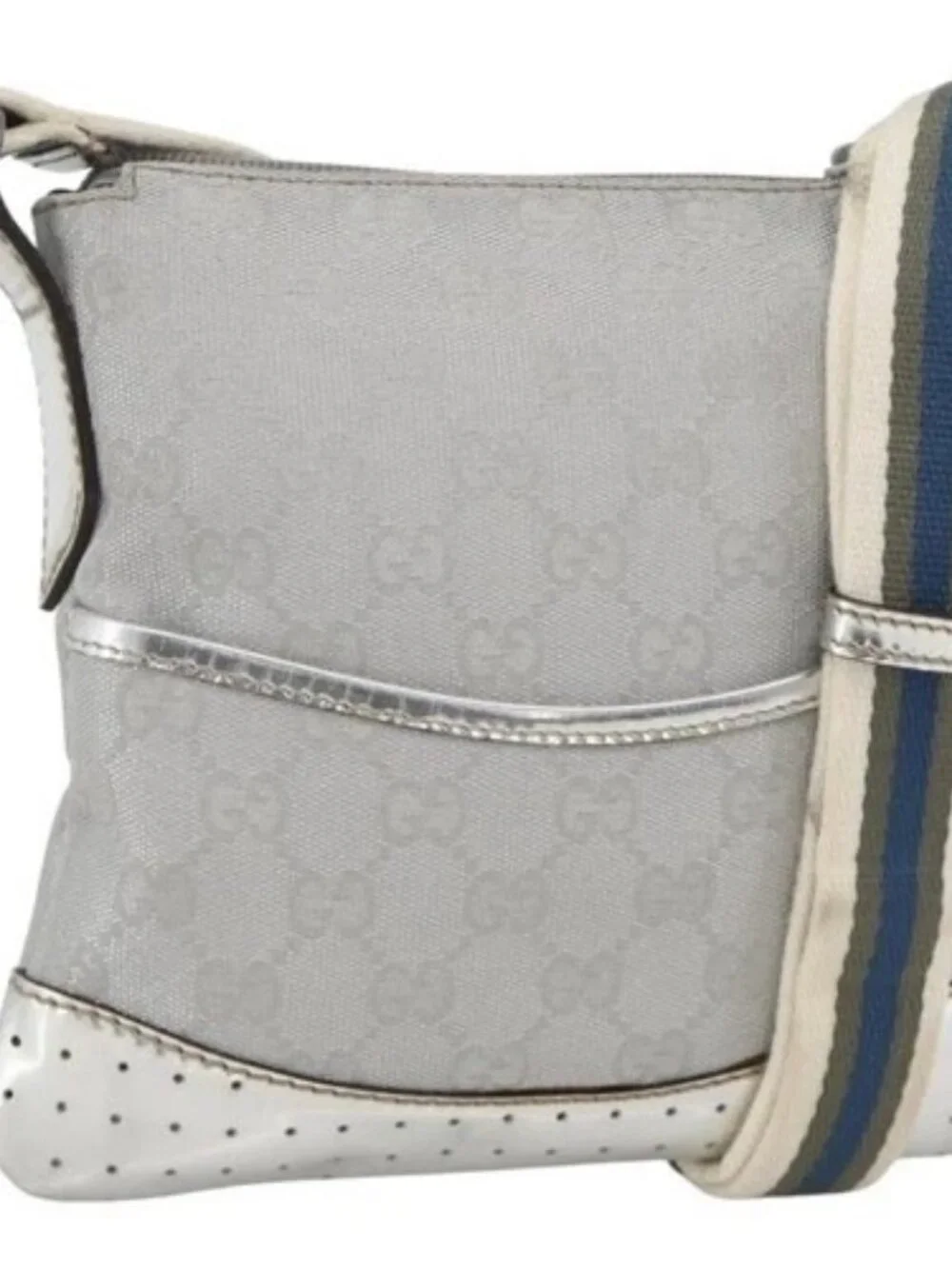 GUCCI GG Canvas Shoulder Bag Silver 147671 Auth BAZ628A